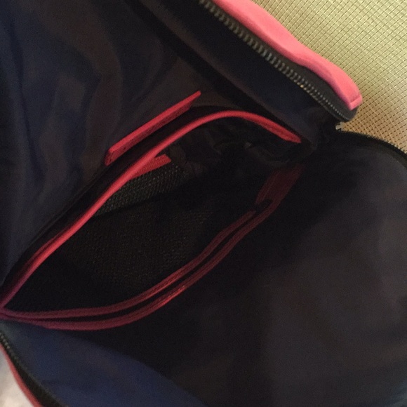 Urban Expressions Round Flat Mini Backpack/New - Picture 5 of 7